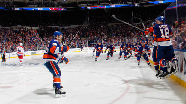 islanders-victory-0419.jpg